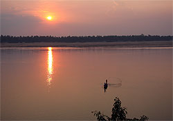 Fischer auf dem Mekong in Kratie - Kambodscha