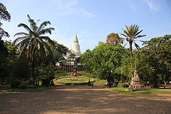 Wat Phnom in Phnom Penh